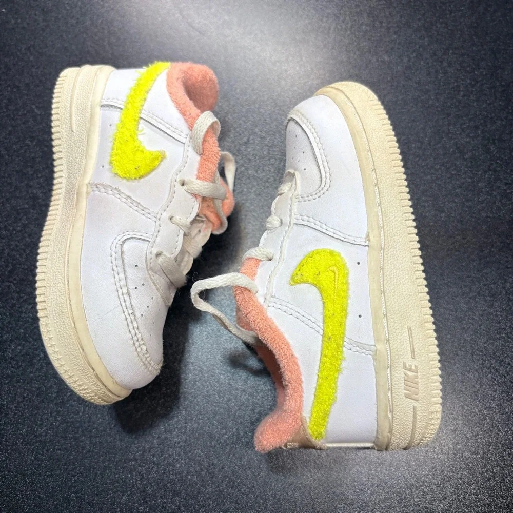 Nike Air Force 1 LV8 toddler shoes Size 7C swoosh white lifestyle